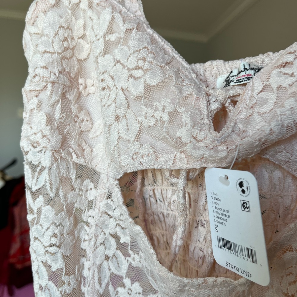NWT Free People Lace Keyhole Bodysuit in Blush - Picture 5 of 7